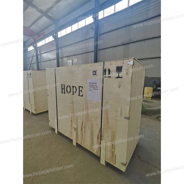 Best Selling High Quality Flat Die 22HP Diesel Engine Wood Pellet Mill - Image 8