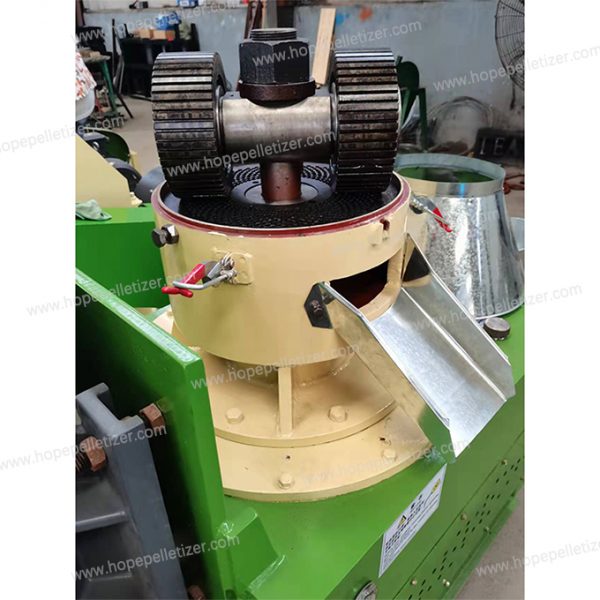 High productivity wood pellet mill pelletizer machine pellets making - Image 4