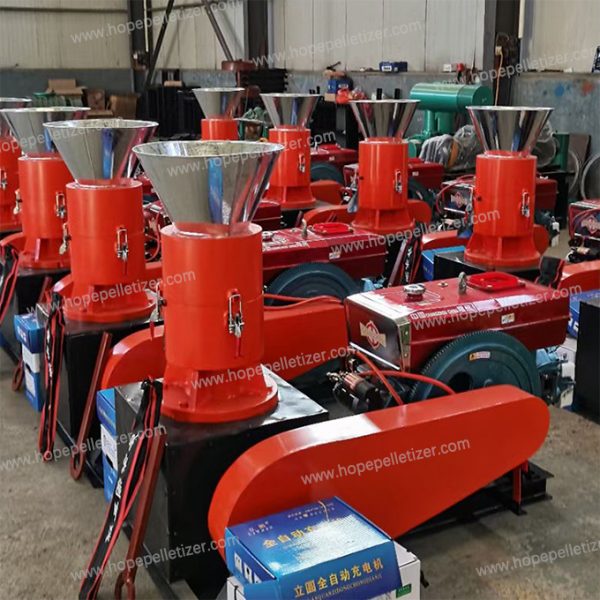 Best Selling High Quality Flat Die 22HP Diesel Engine Wood Pellet Mill - Image 5